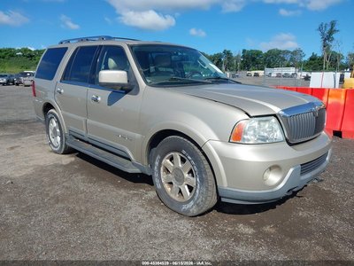 2004 Lincoln Navigator