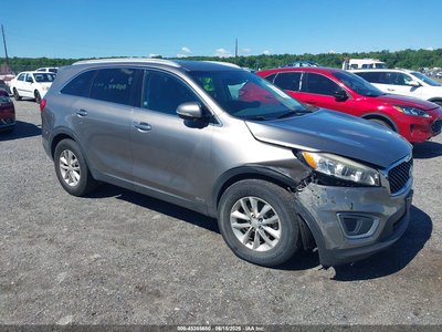 5XYPGDA30GG****** 2016 Kia Sorento