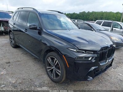 5UX23EM04P9****** 2023 BMW X7
