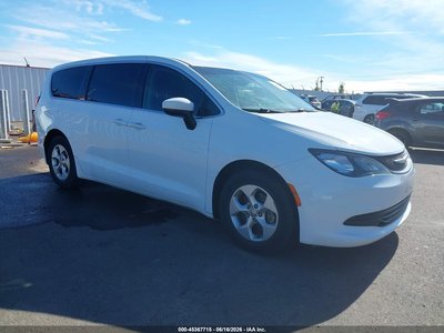 2C4RC1CG8HR****** 2017 Chrysler Pacifica