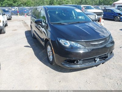 2C4RC1CG1RR****** 2024 Chrysler Voyager