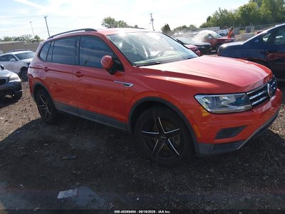 3VV1B7AXXKM****** 2019 Volkswagen Tiguan