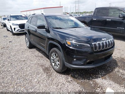 1C4PJMLX7KD****** Salvamento y Destrozados 2019 Jeep Cherokee en Lafayette
