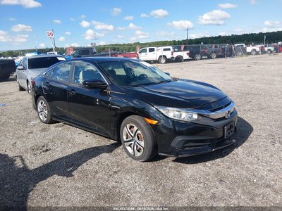 2HGFC2F56JH****** 2018 Honda Civic