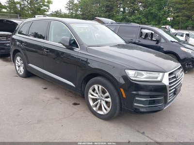WA1AAAF76JD****** 2018 Audi Q7