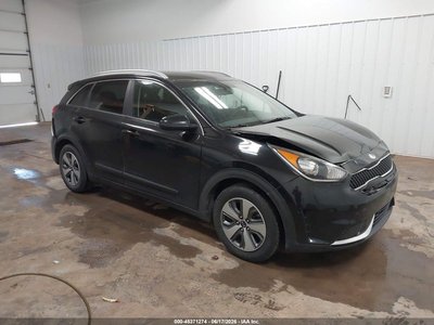 KNDCB3LCXK5****** 2019 Kia Niro