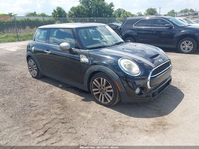 WMWXP7C34H3****** 2017 MINI Hardtop