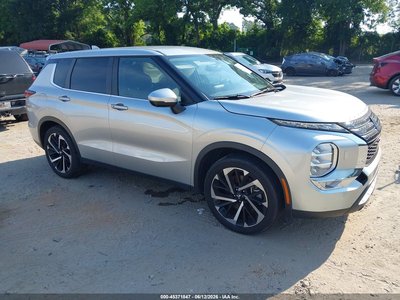 2022 Mitsubishi Outlander