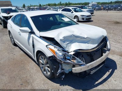 KMHFG4JG8GA****** 2016 Hyundai Azera