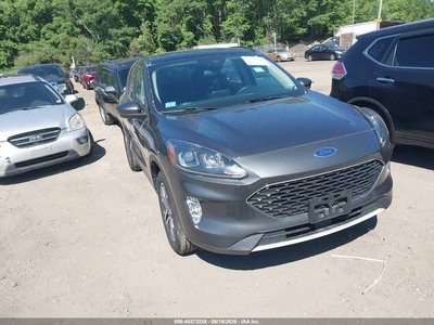 1FMCU9H62LU****** 2020 Ford Escape