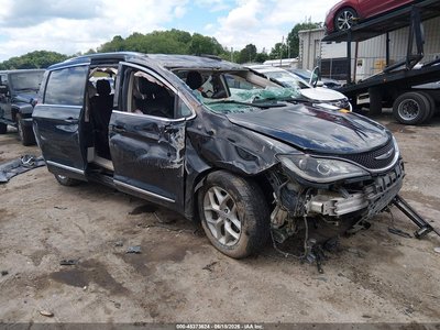 2C4RC1BG5KR****** 2019 Chrysler Pacifica