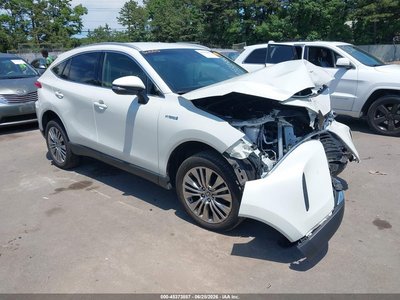 JTEAAAAH2MJ****** 2021 Toyota Venza