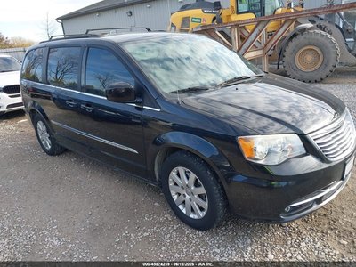 2C4RC1BG0GR****** 2016 Chrysler Town & Country