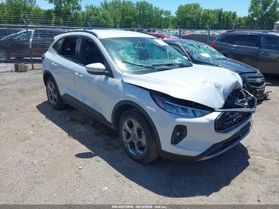 1FMCU9NZ4SU****** 2025 Ford Escape