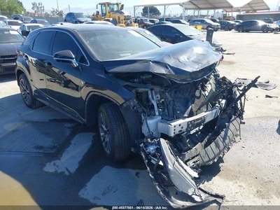 2T2SGMDA7LC****** 2020 Lexus RX