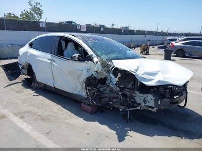 5YJXCBE2XJF****** 2018 Tesla Model X