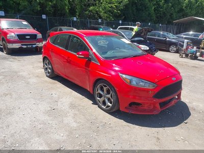 1FADP3L91HL****** 2017 Ford Focus St