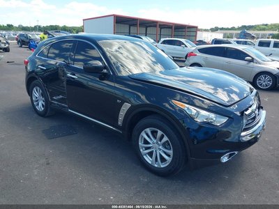 JN8CS1MW7GM****** 2016 Infiniti QX70