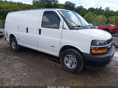 1GCWGAF10H1****** 2017 Chevrolet Express 2500