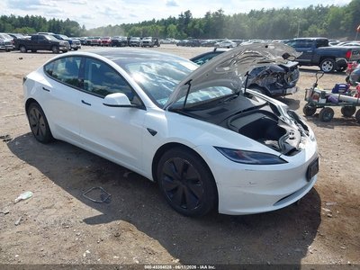 5YJ3E1EA9RF****** 2024 Tesla Model 3