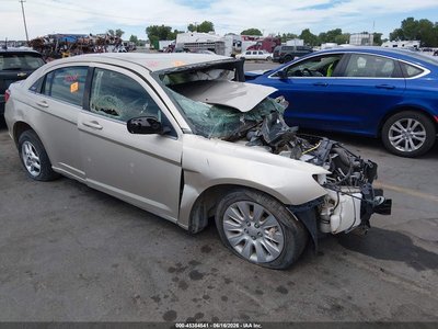 1C3CCBAB6EN****** 2014 Chrysler 200