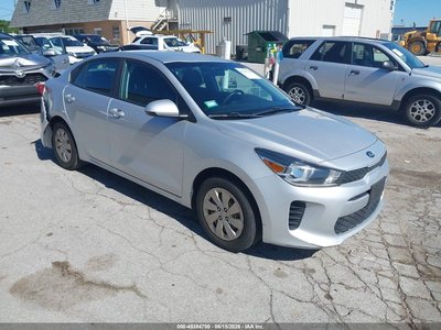3KPA24AB4JE****** 2018 Kia Rio