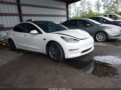 5YJ3E1EB6NF****** 2022 Tesla Model 3