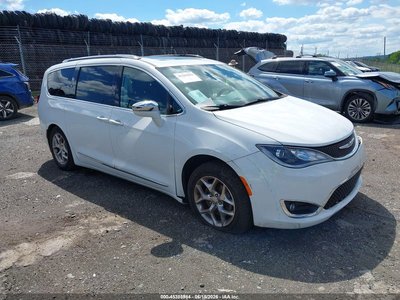 2C4RC1GGXKR****** 2019 Chrysler Pacifica