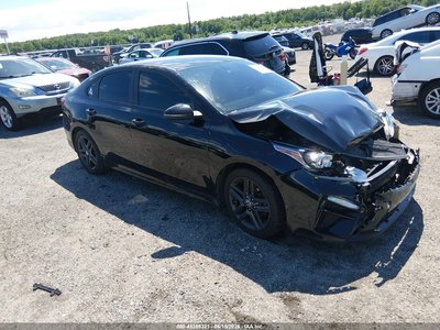 3KPF34AD4ME****** 2021 Kia Forte