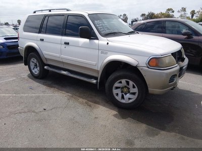 2002 Mitsubishi Montero