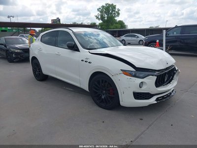 ZN661XUA8NX****** 2022 Maserati Levante