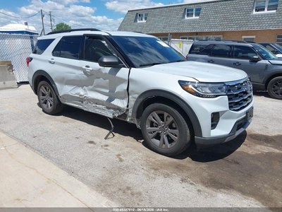 1FMUK8DH2SG****** 2025 Ford Explorer