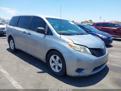 2012 Toyota Sienna