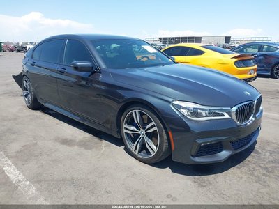 WBA7F0C54JG****** 2018 BMW 7 Series