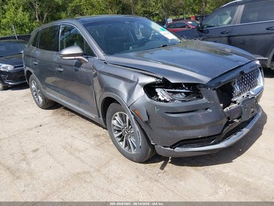 2LMPJ8K90MB****** 2021 Lincoln Nautilus