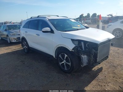 5XYPH4A58JG****** 2018 Kia Sorento