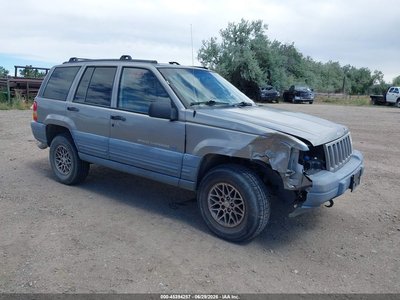 1J4GZ58Y8VC****** 1997 Jeep Grand Cherokee