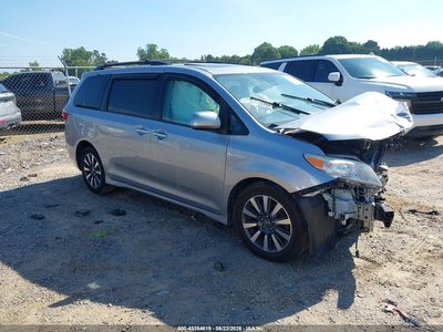 5TDDZ3DC8JS****** 2018 Toyota Sienna