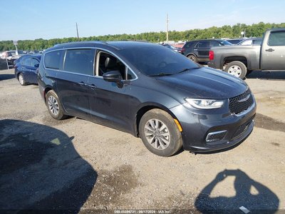 2C4RC1L76MR****** 2021 Chrysler Pacifica Hybrid