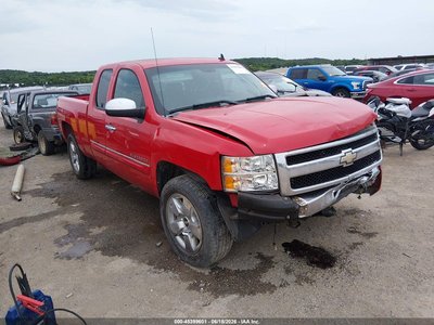 1GCRCSE02BZ****** 2011 Chevrolet Silverado 1500