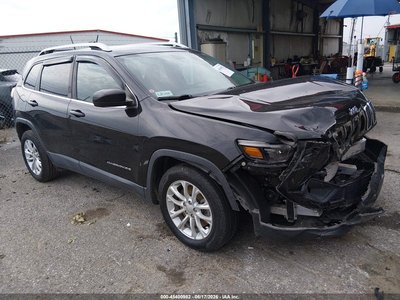1C4PJLCB8KD****** 2019 Jeep Cherokee
