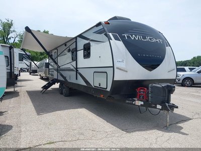 5RXPB3328M1****** 2021 Twilight Rvs M-2800