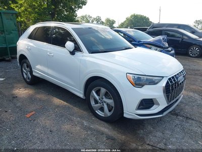 WA1AECF3XK1****** 2019 Audi Q3