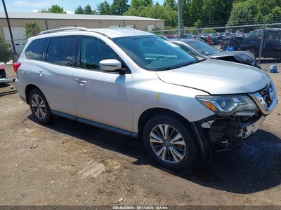 2017 Nissan Pathfinder
