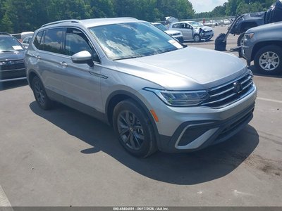 3VV3B7AX0PM****** 2023 Volkswagen Tiguan
