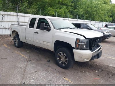 1GCRKSE72CZ****** 2012 Chevrolet Silverado 1500