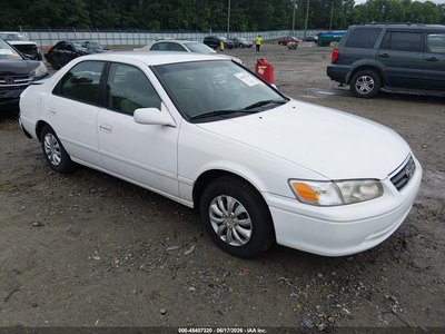 2000 Toyota Camry
