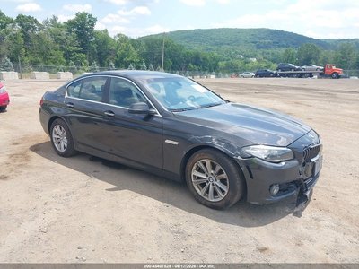 WBA5A7C5XGG****** 2016 BMW 528i