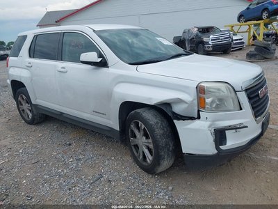 2GKFLSEK3H6****** Salvage and Wrecked 2017 GMC Terrain in York Springs