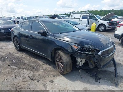 KNALC4J14J5****** 2018 Kia Cadenza
